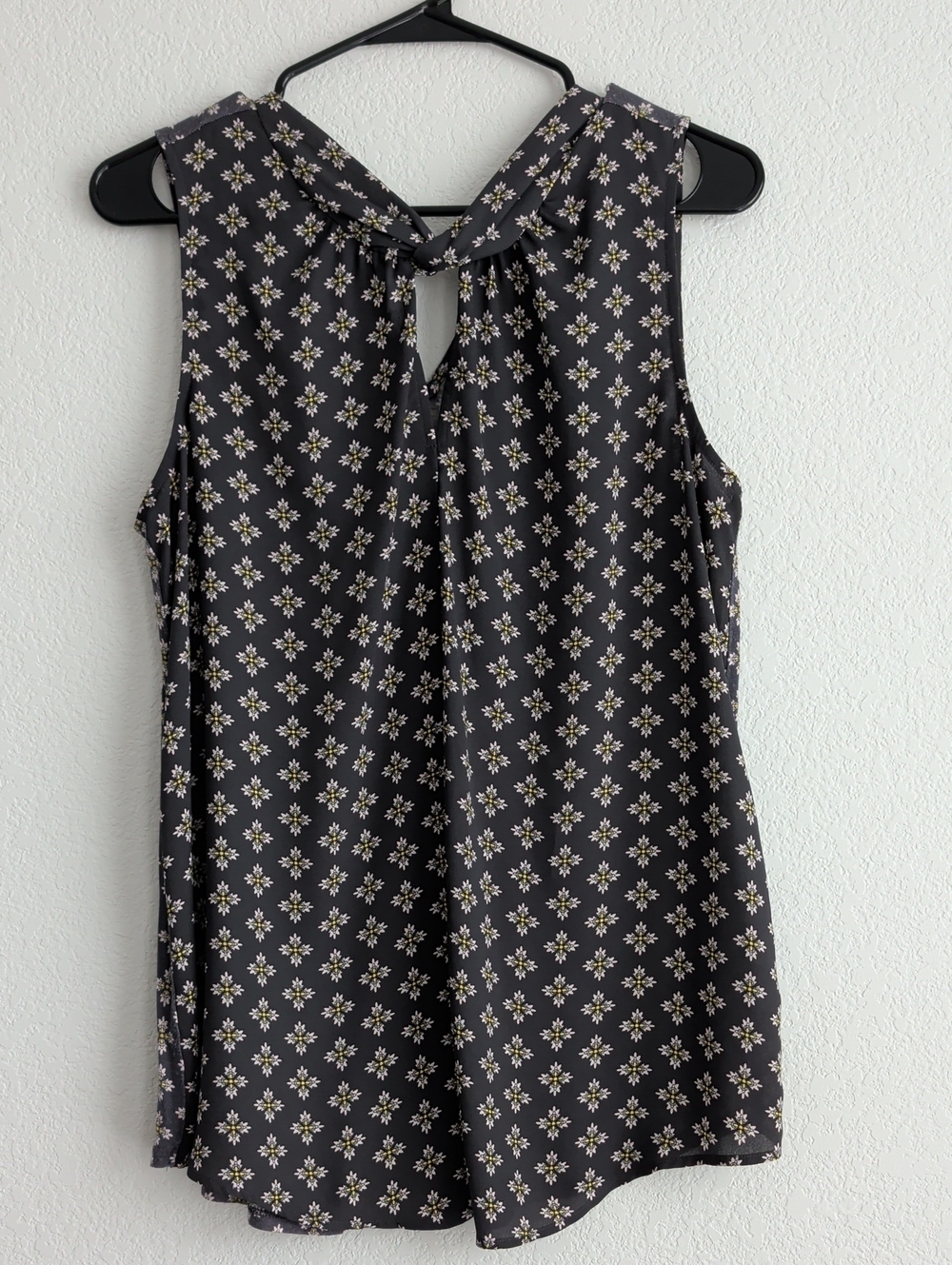 LOFT Black Floral Tie-Neck Sleeveless Camisole